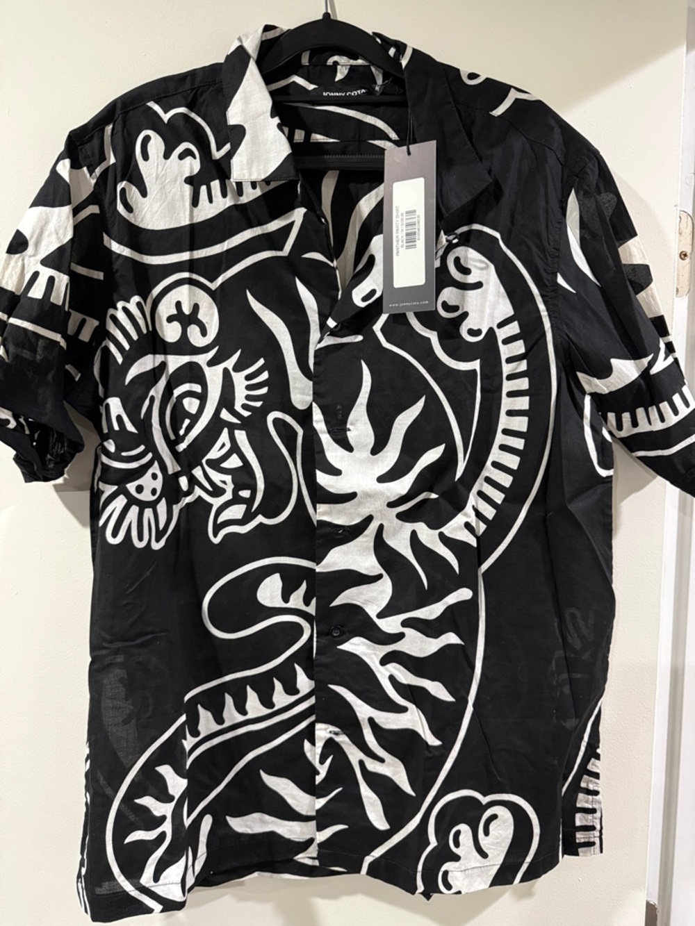 Men's Casual Black & White Graphic Button-Down Shirt